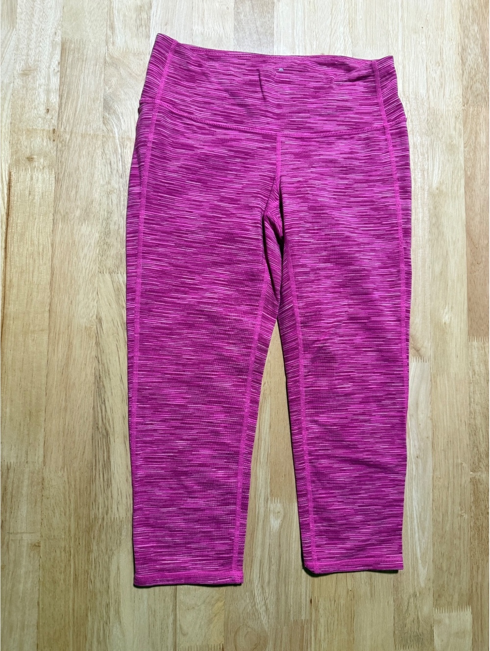 Athleta Women’s Small Hot Pink Space Dye Capri Leggings